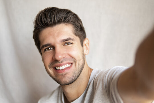 <em>Daniel</em>