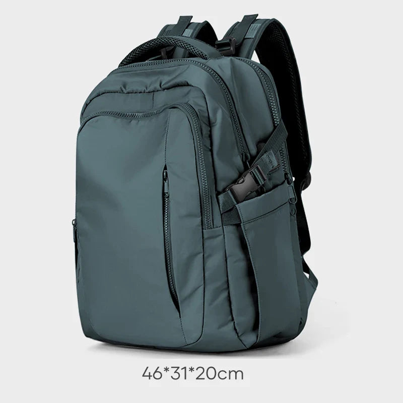 Reisrugzak 40x30x20 met stevige ritsen