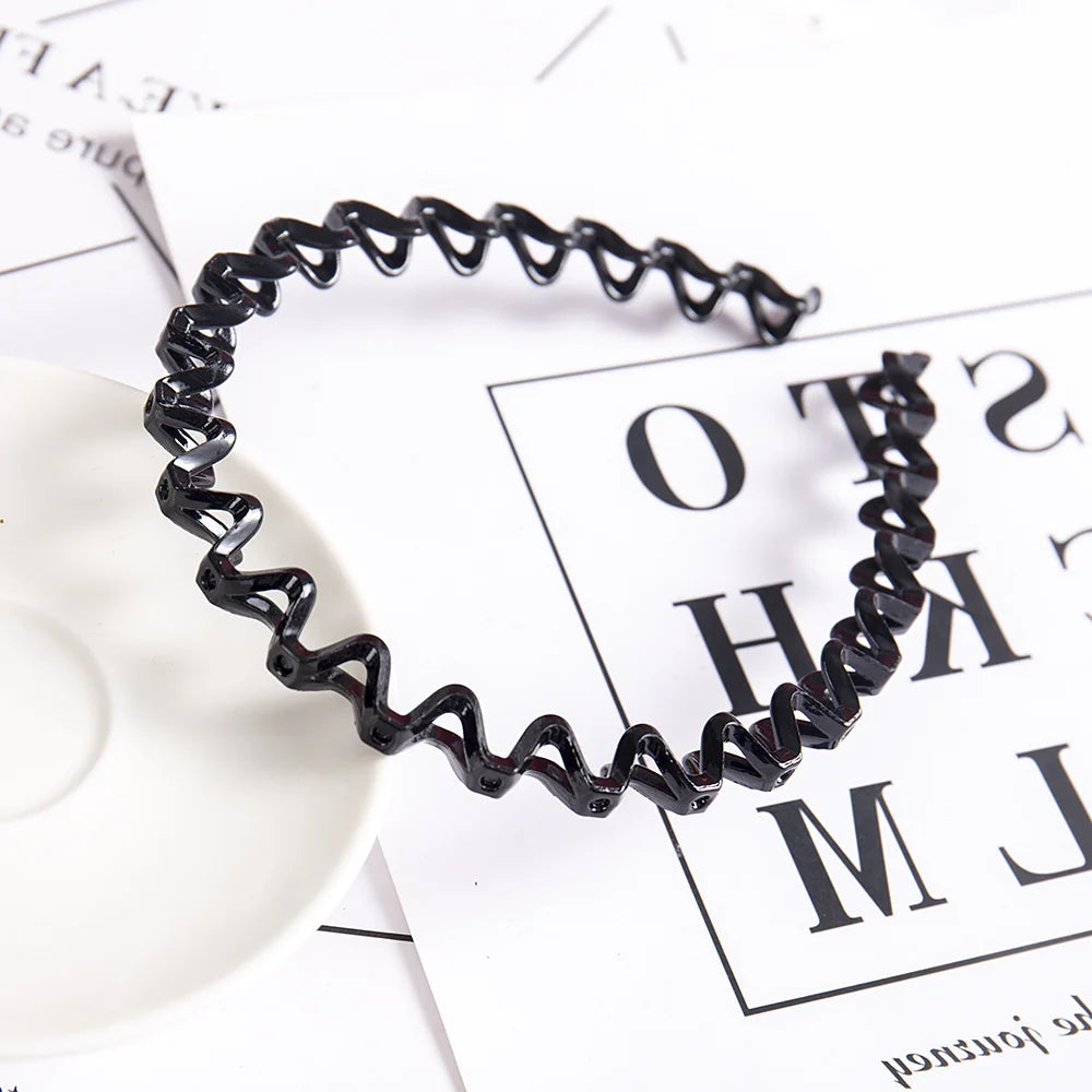 Klassieke zwarte haarband voor alle gelegenheden