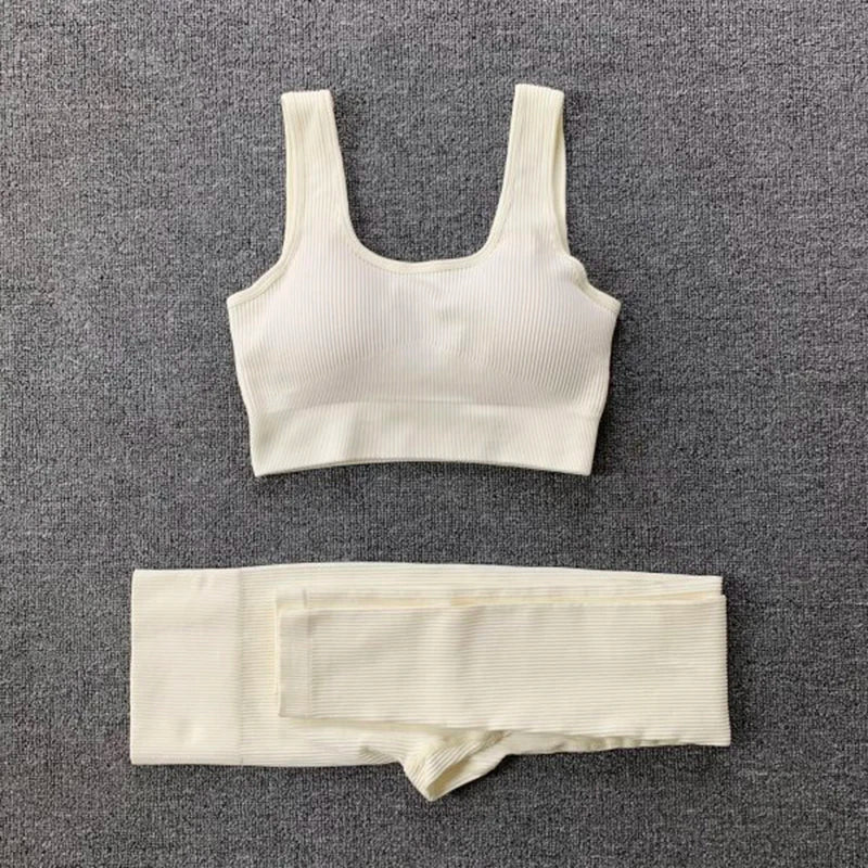 Stijlvolle yoga kleding voor actieve vrouwen