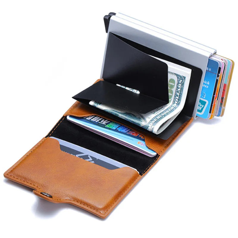 Pasjes houder met automatische pop-up – Innovatief systeem
