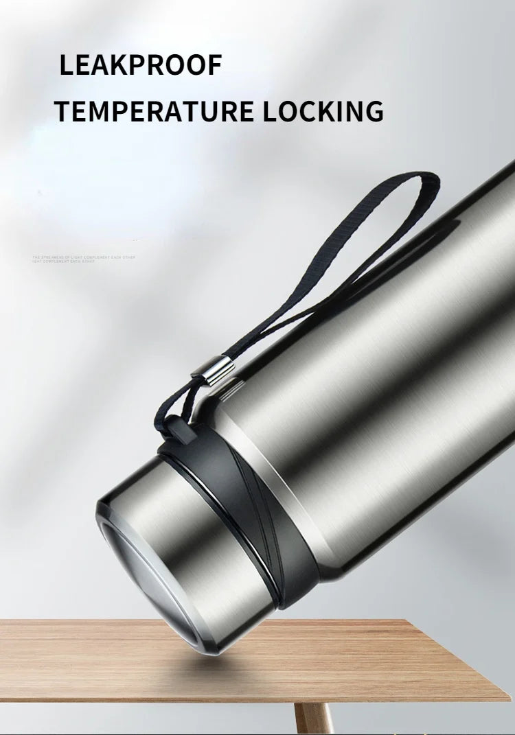Thermosfles voor reizigers – Compact en stevig