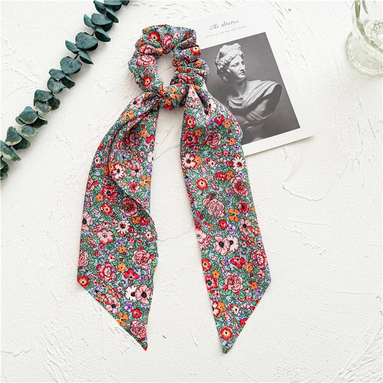 Haar accessoires met kralen en zachte stof