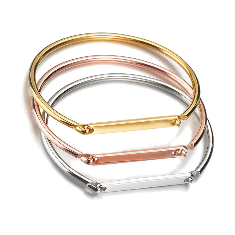 Ketting met geboortesteen en gravure