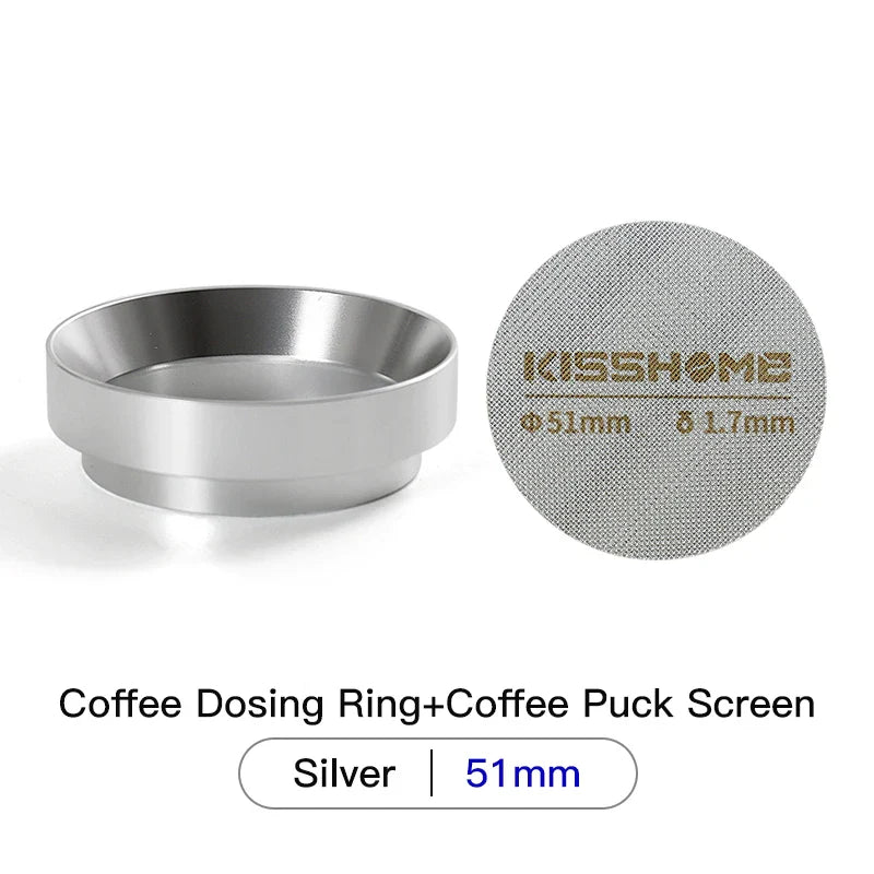 Koffiewaar met klassieke porseleinen kopjes