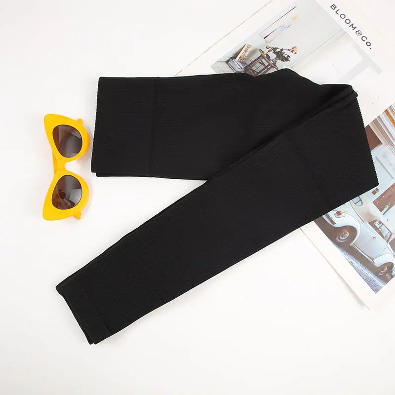 Comfortabele yoga kleding voor dames in neutrale tinten