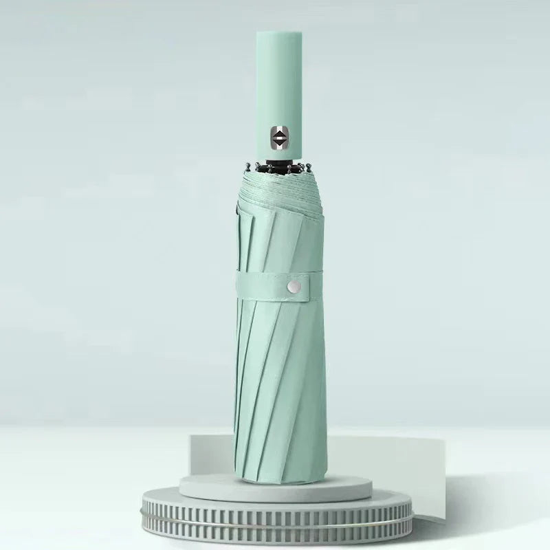 Stormproof paraplu met versterkte baleinen