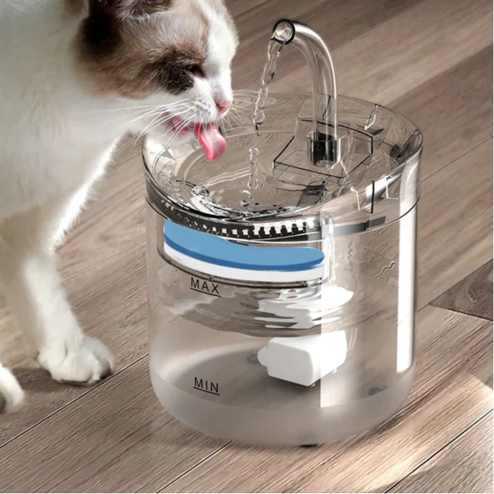 Kattenfontein met grote inhoud – Minder vaak bijvullen