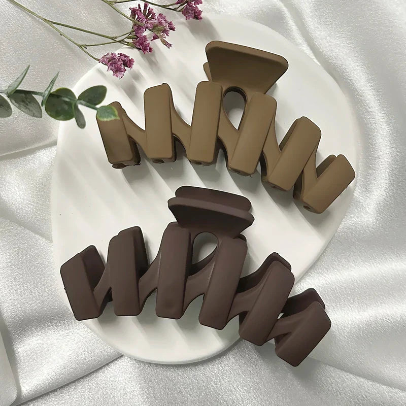 Haar accessoires in natuurlijke tinten