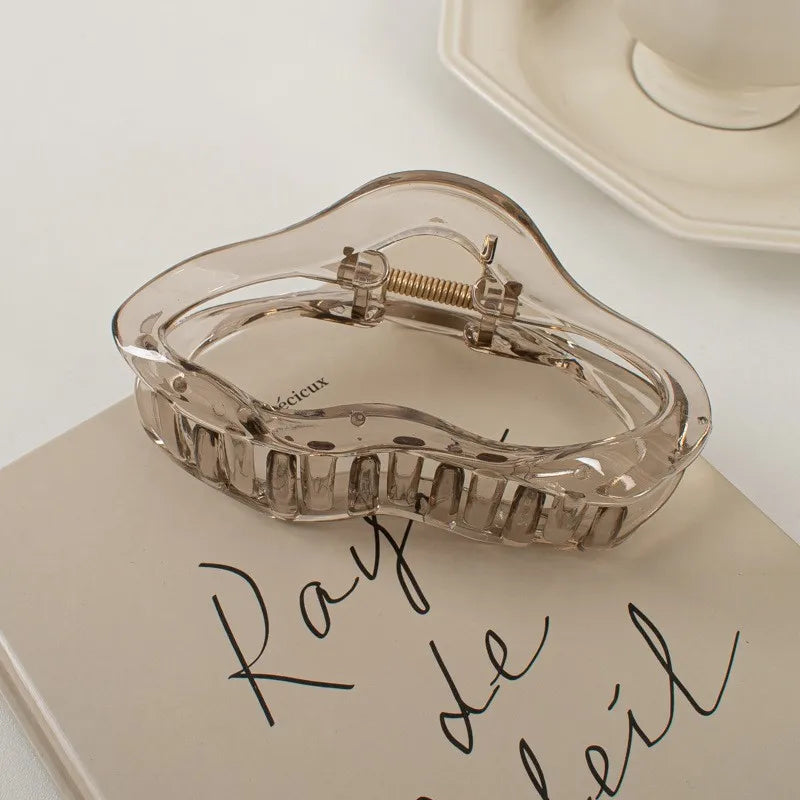 Romantische haar accessoires met kanten details