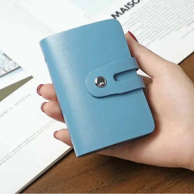 Pasjeshouder met magneetsluiting β Veilig en elegant