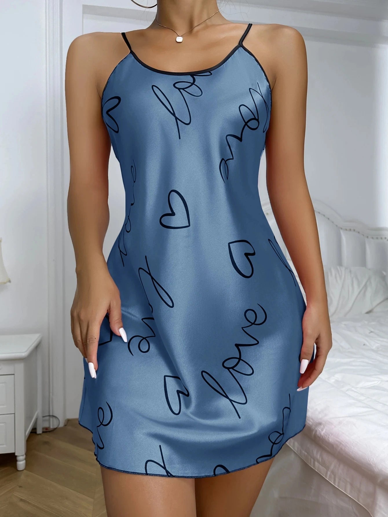 Dames pyjama met brede manchetten