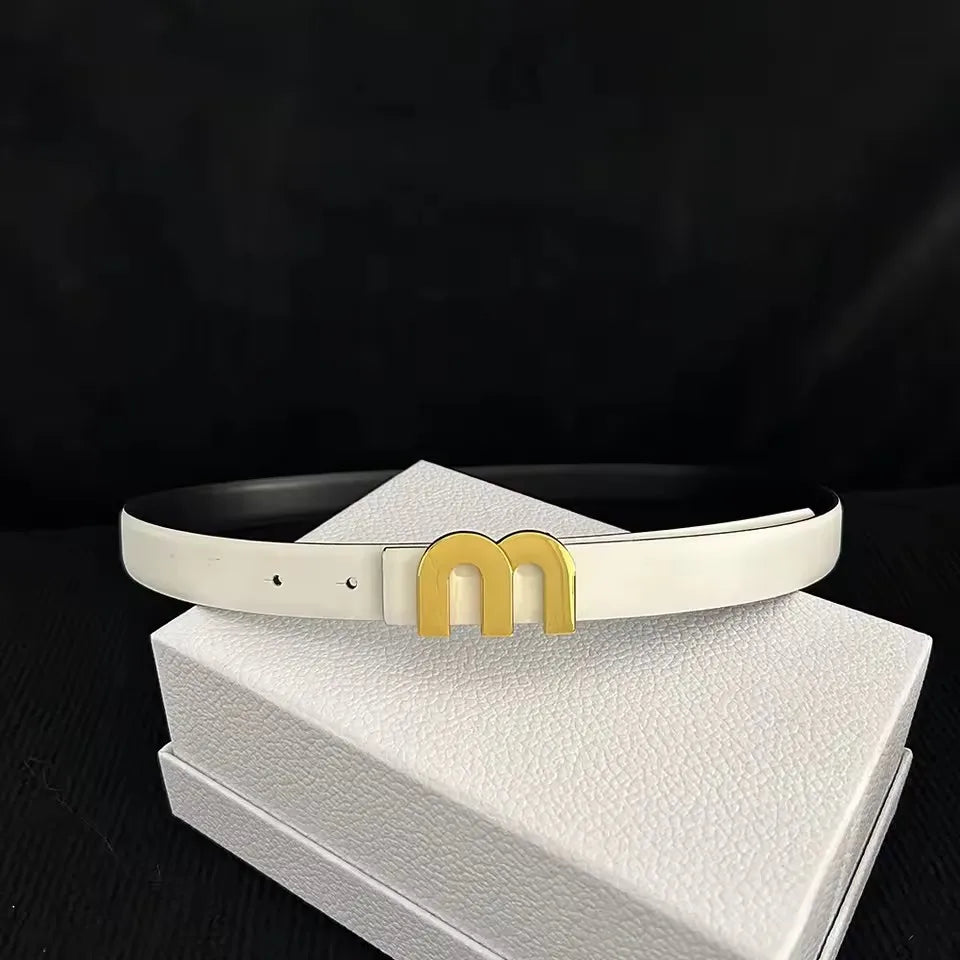 Riem in wit leer voor zomerse outfits