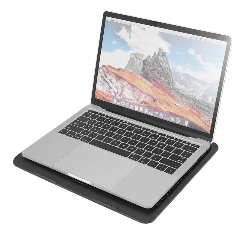 IKEA laptop standaard in Scandinavische stijl