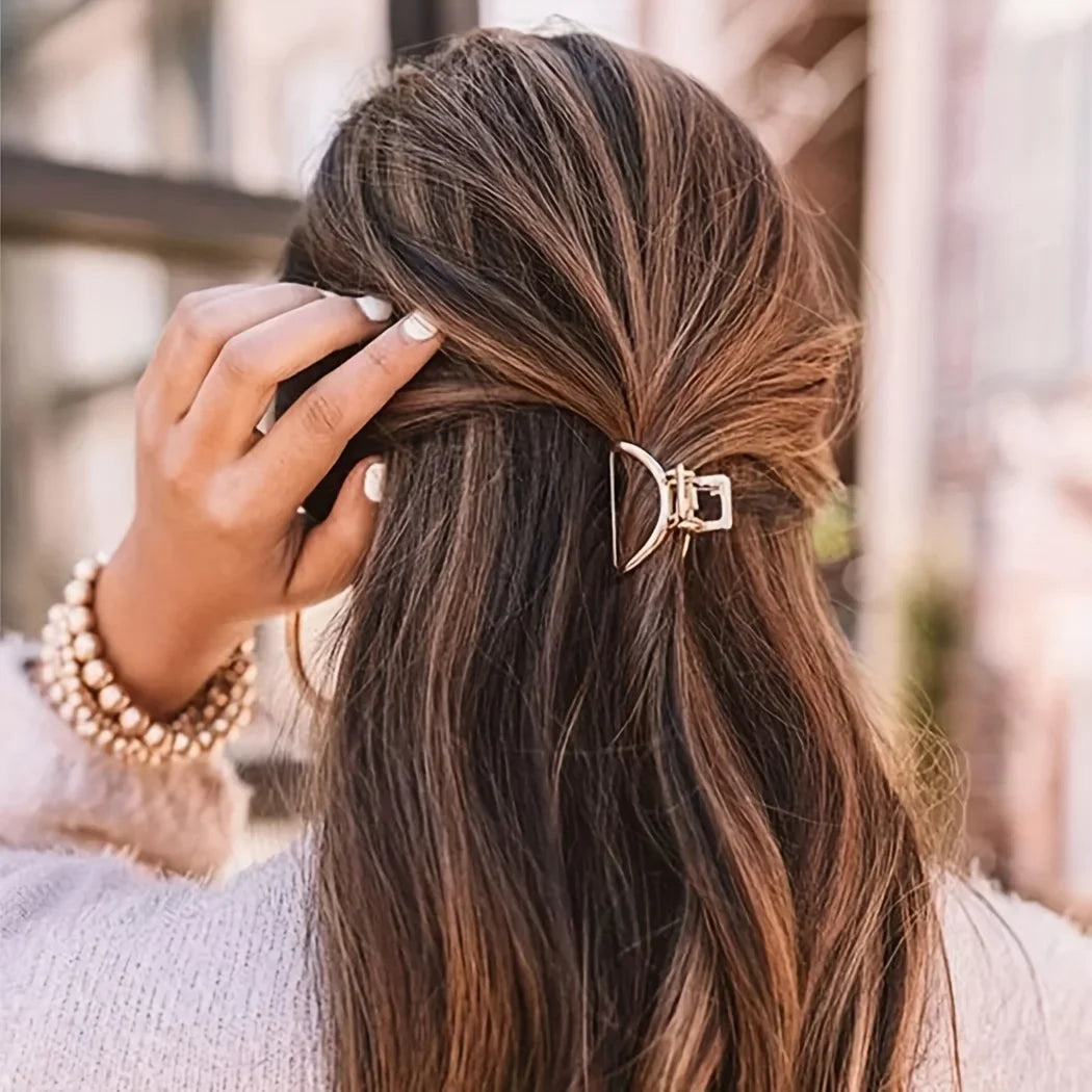 Haar accessoires in neutrale kleurencombinaties