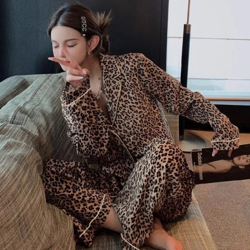 Dames pyjama Hunkemöller in luxe materialen