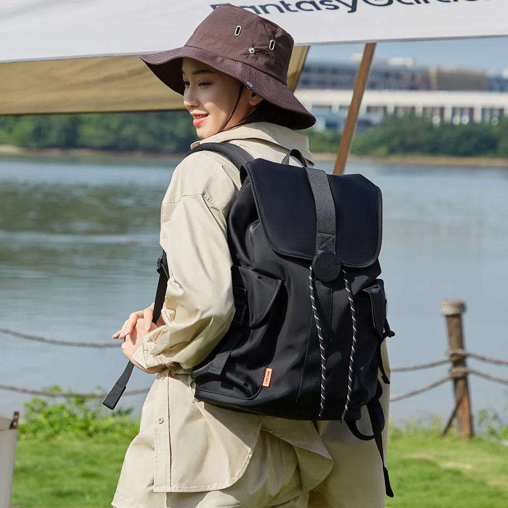 Handbagage rugzak met ruime inhoud en compact formaat