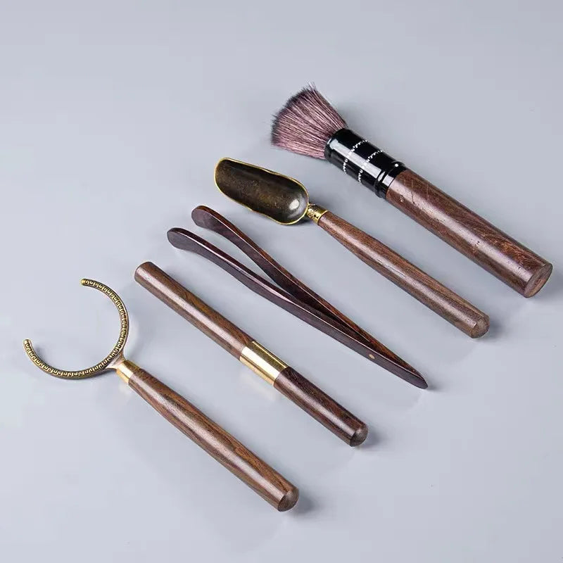 Klassieke theekopjes met gouden randje