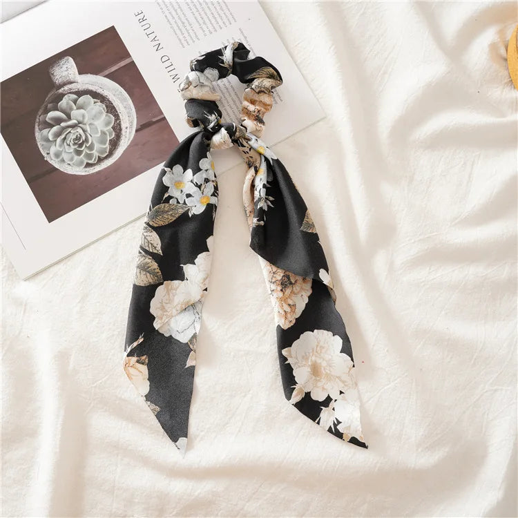 Set haaraccessoires met scrunchies en clips