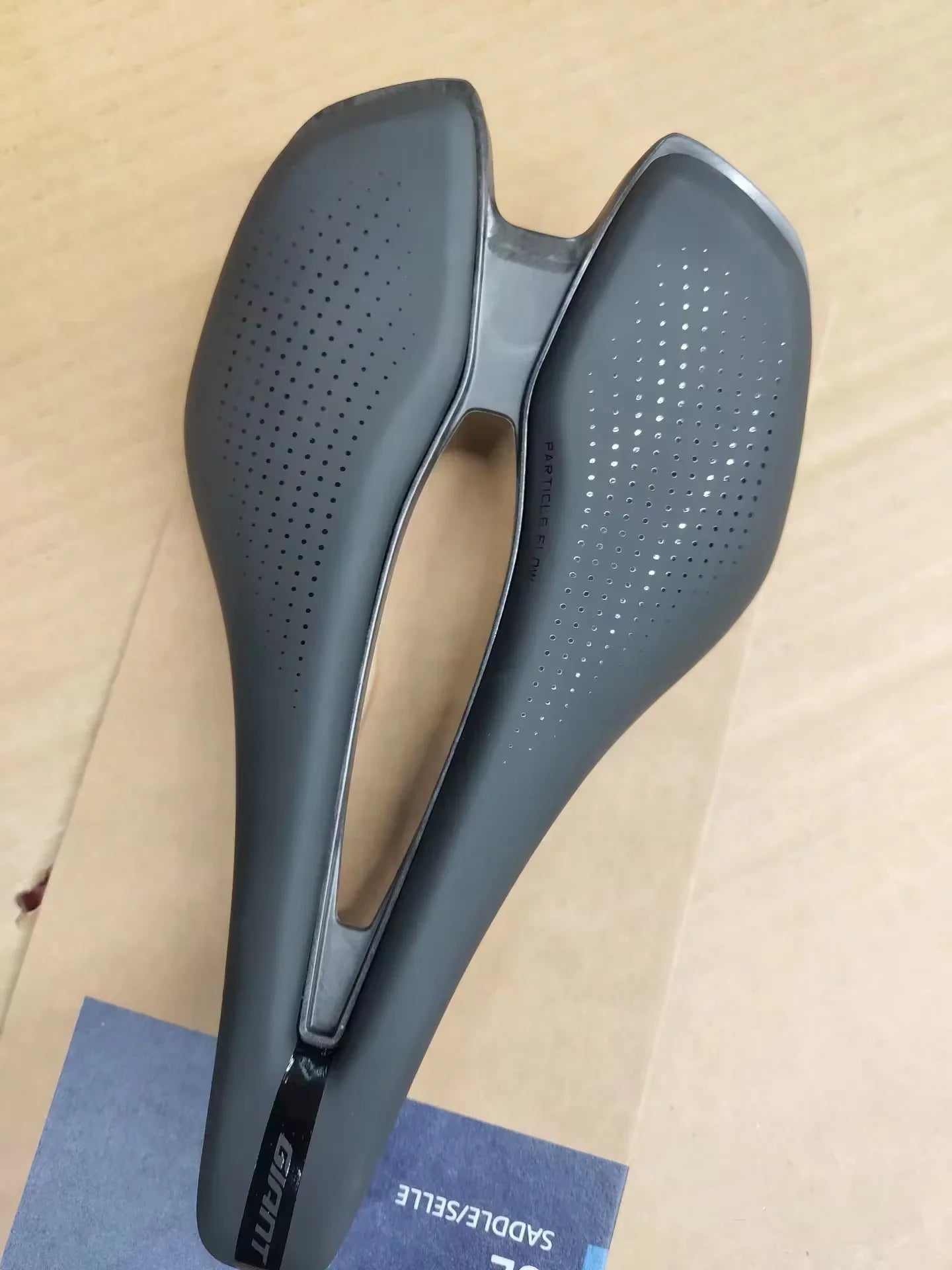 Zacht fietszadel met sportieve look