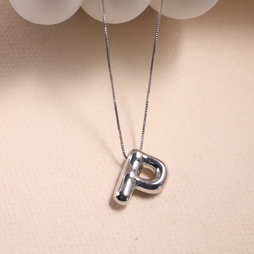 Ketting met gegraveerde naam op langwerpige hanger