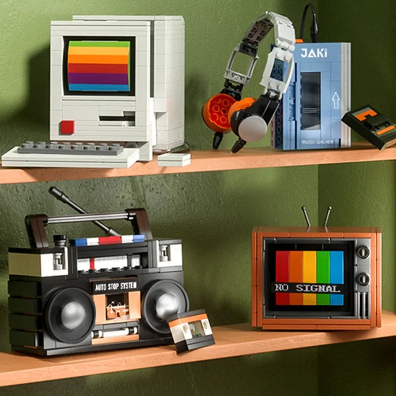 Decoratie woonkamer accessoires - Retro elektronica bouwpakket voor nostalgische sfeer