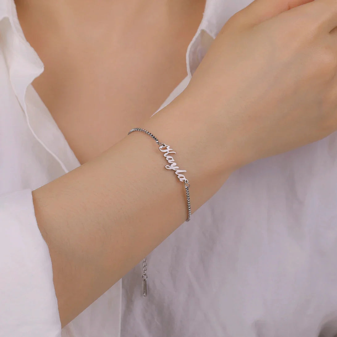 Armband met tekst aan binnenkant gegraveerd