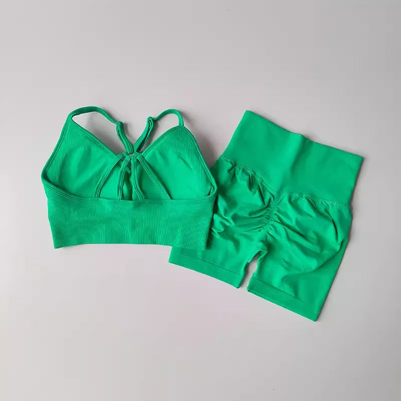 Yoga kleding sale met trendy modellen
