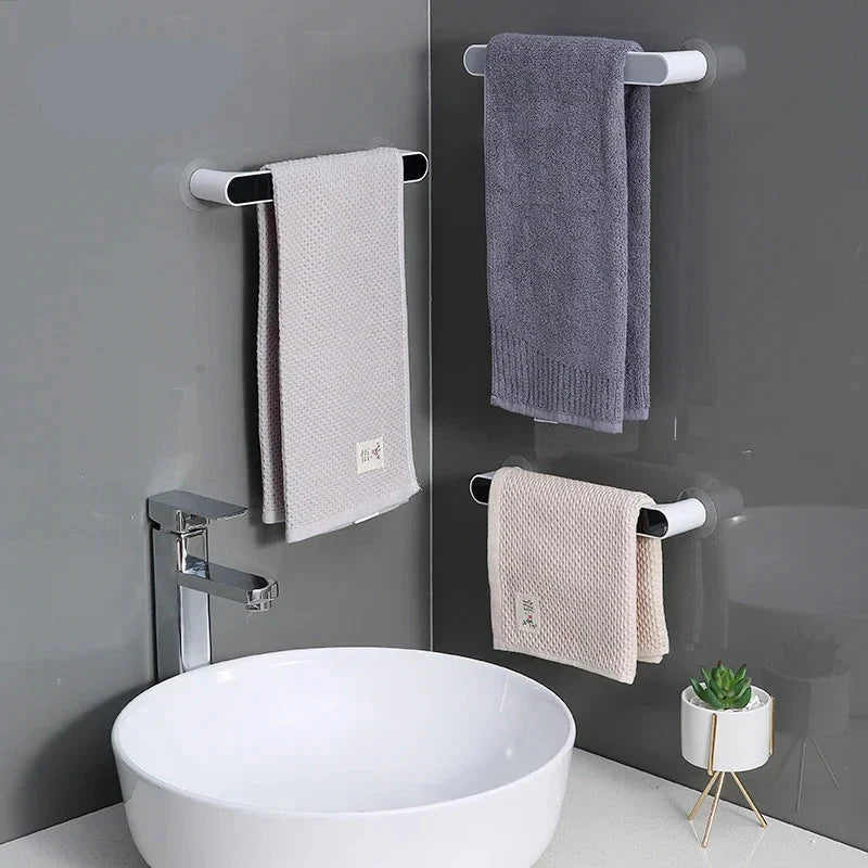 Wit badkamer handdoekrek modern – Rustige uitstraling