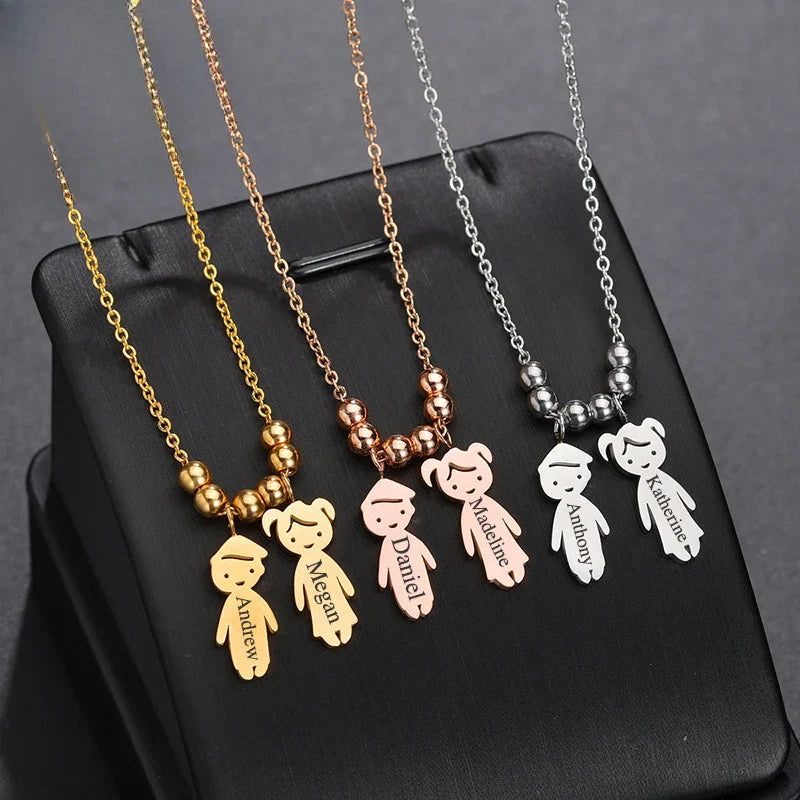 Goudkleurige naam in ketting voor een speciaal moment