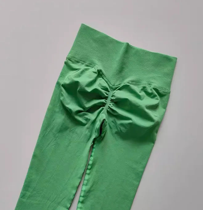 Functionele yoga kleding in stijlvolle kleuren