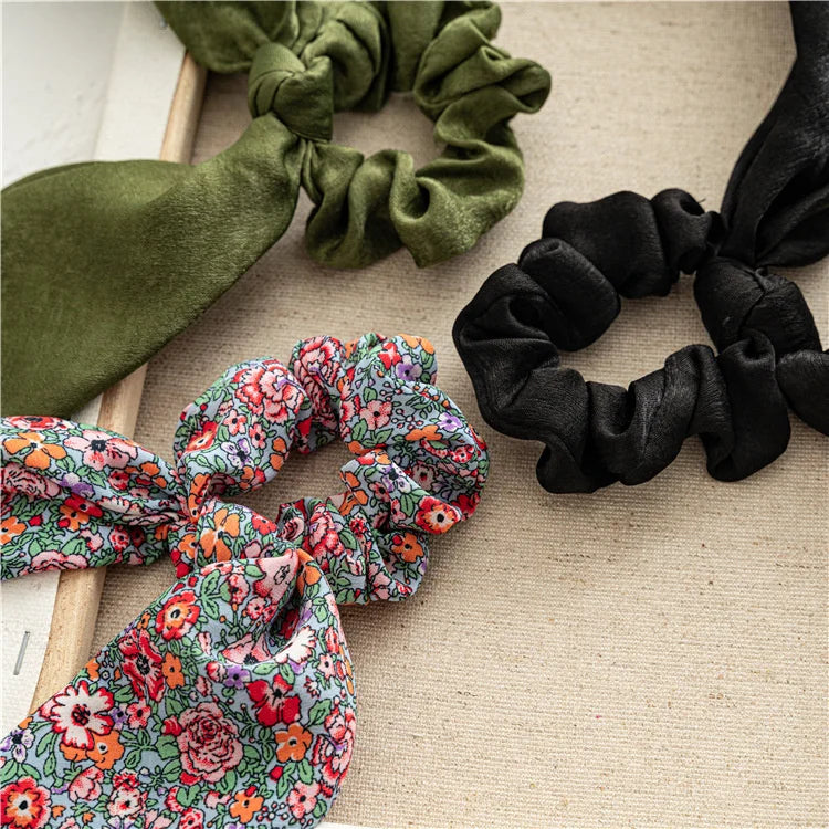 Haar accessoires voor zomerse kapsels