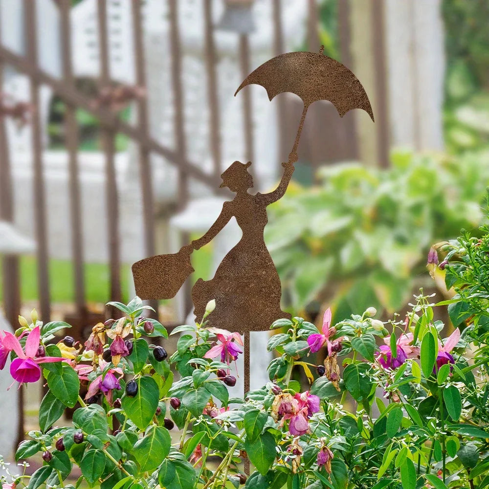 Plantenstandaard als decoratieve tuindecoratie