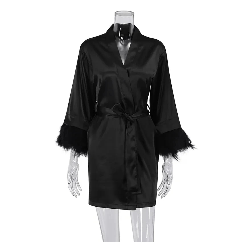 Ochtendjas voor dames met elegante pluimdetails - Perfect voor zomerse ochtenden