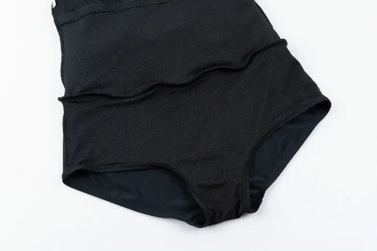 Zwemjurk met sportieve lijnen β Dynamisch ontwerp