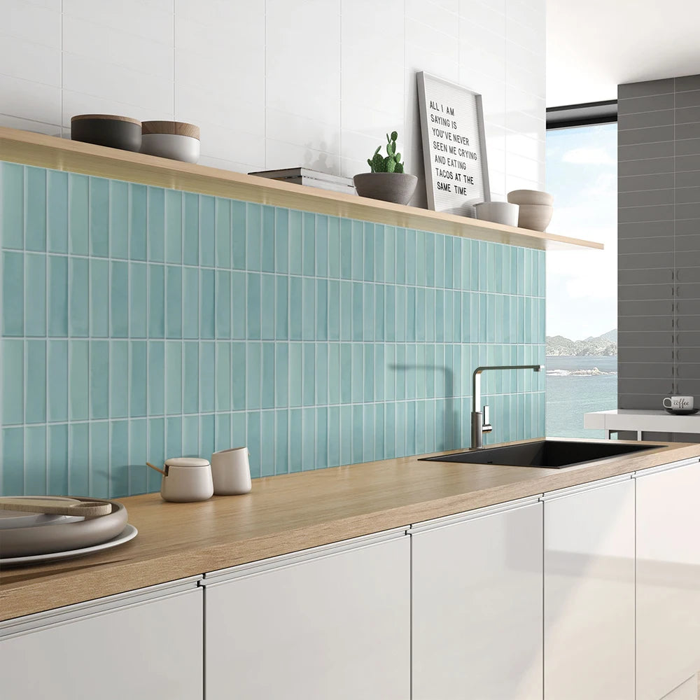 Natuursteen mozaiek badkamer – Rustieke wellness uitstraling