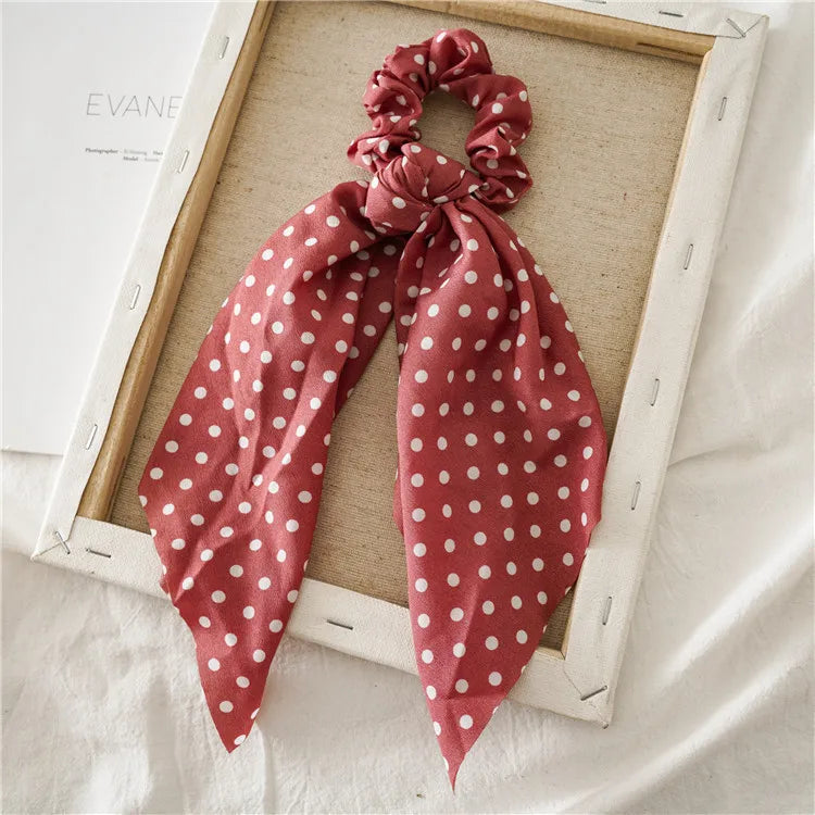 Haarband met strik in velvet stijl