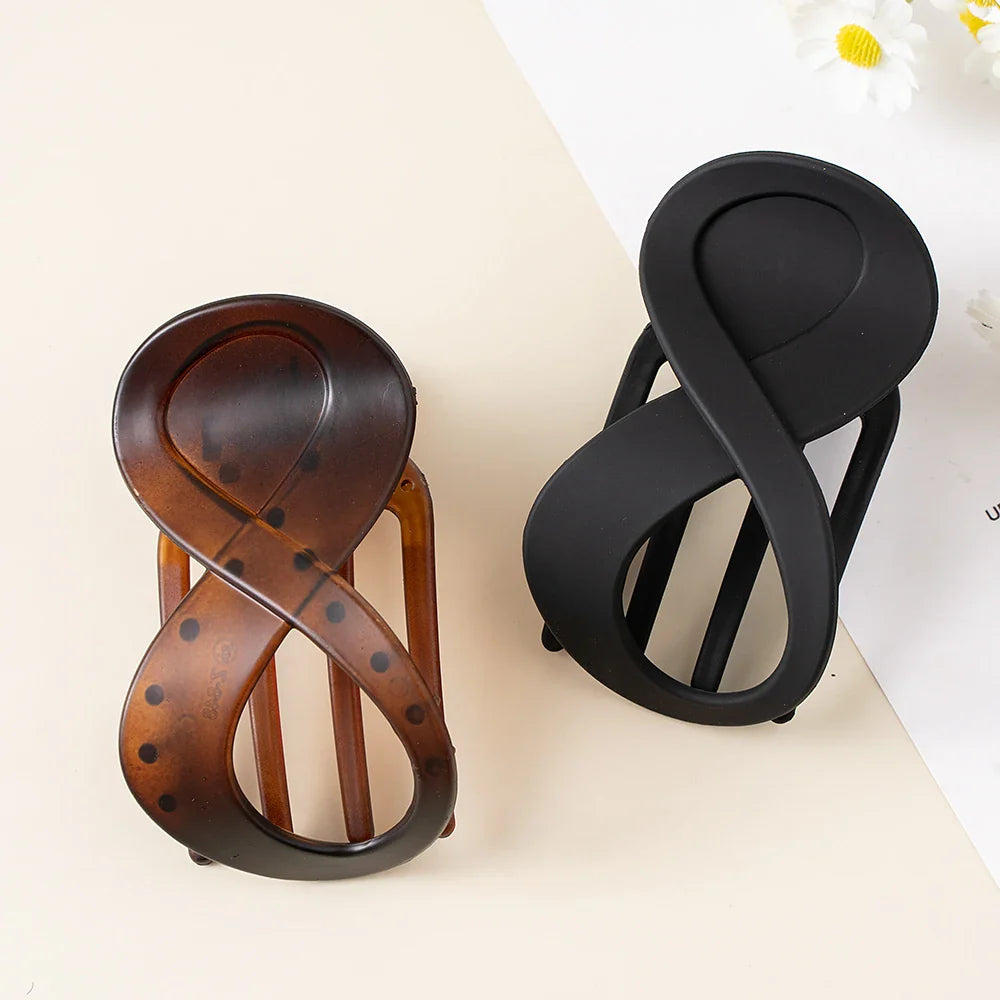 Haar accessoires met glinsterende steentjes