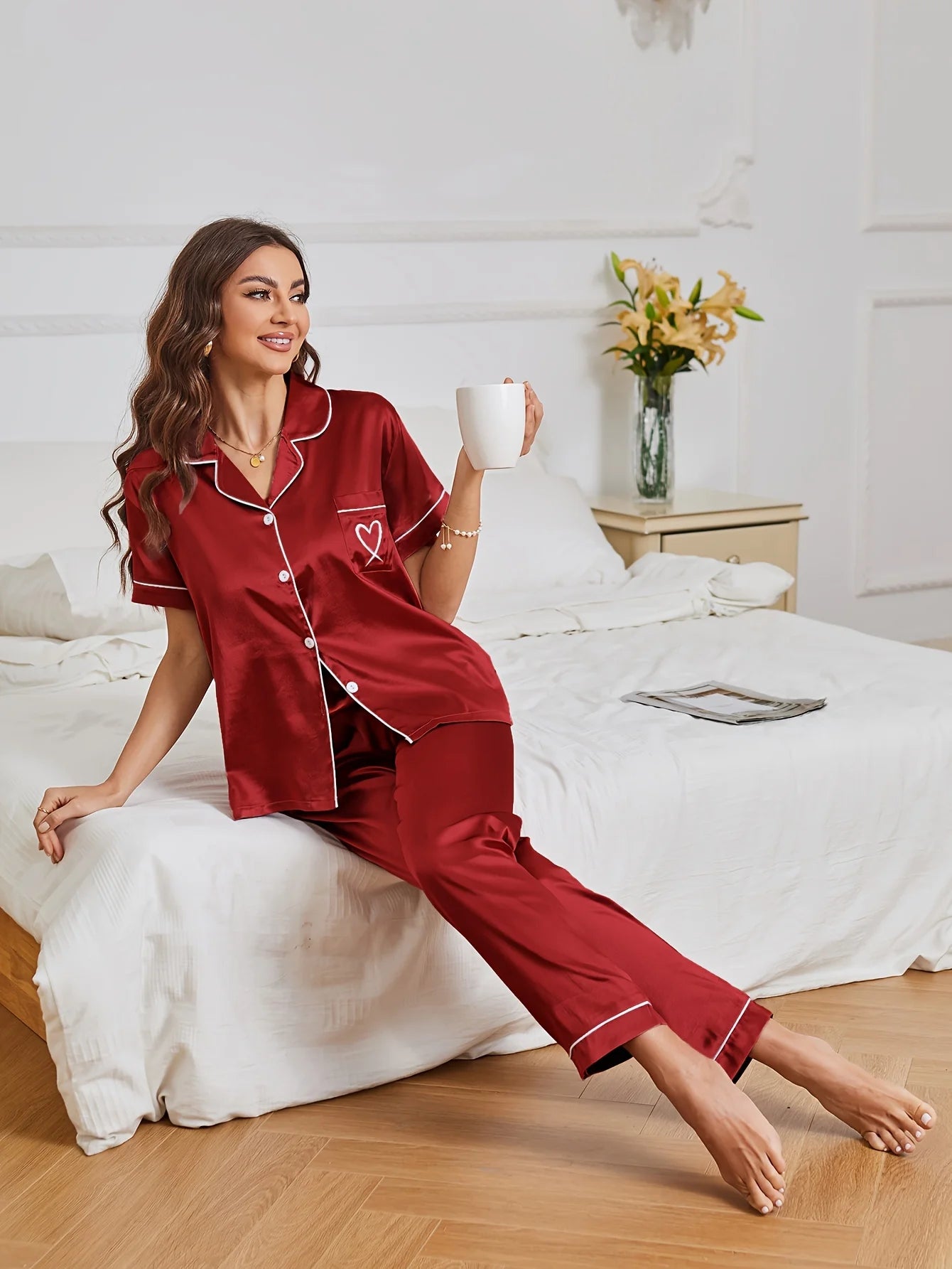 Dames pyjama met brede manchetten