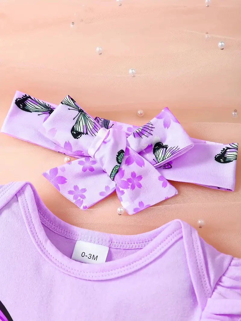 Babykleding meisjes in trendy kleuren en patronen