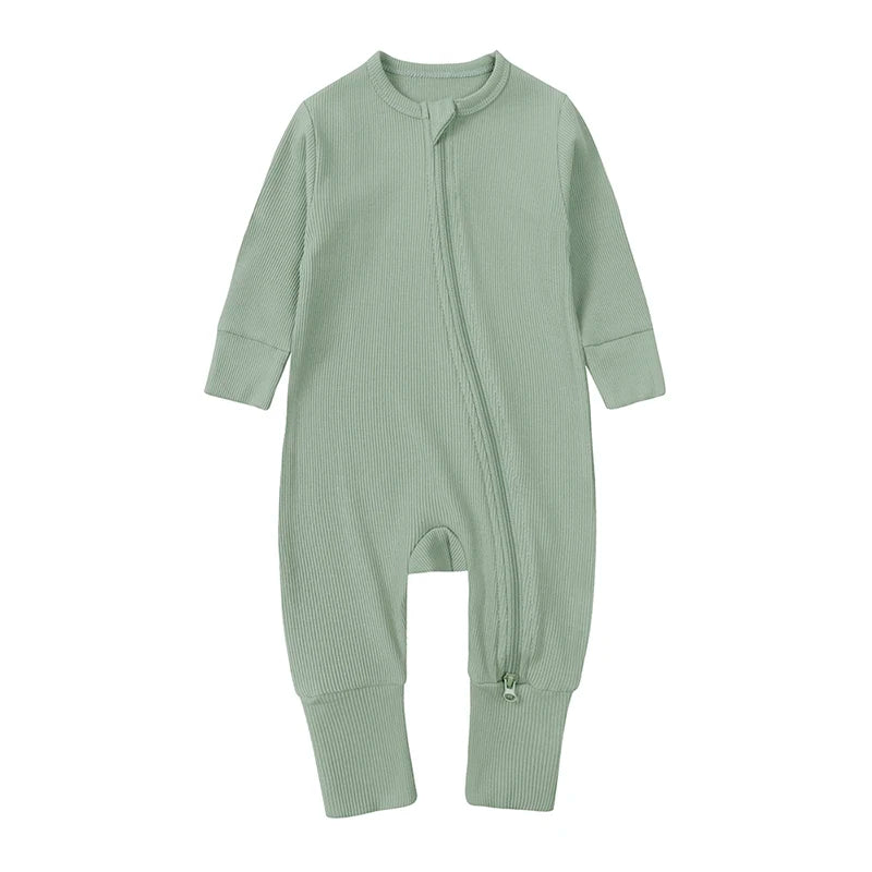 Meisjes kleding in klassieke en trendy designs