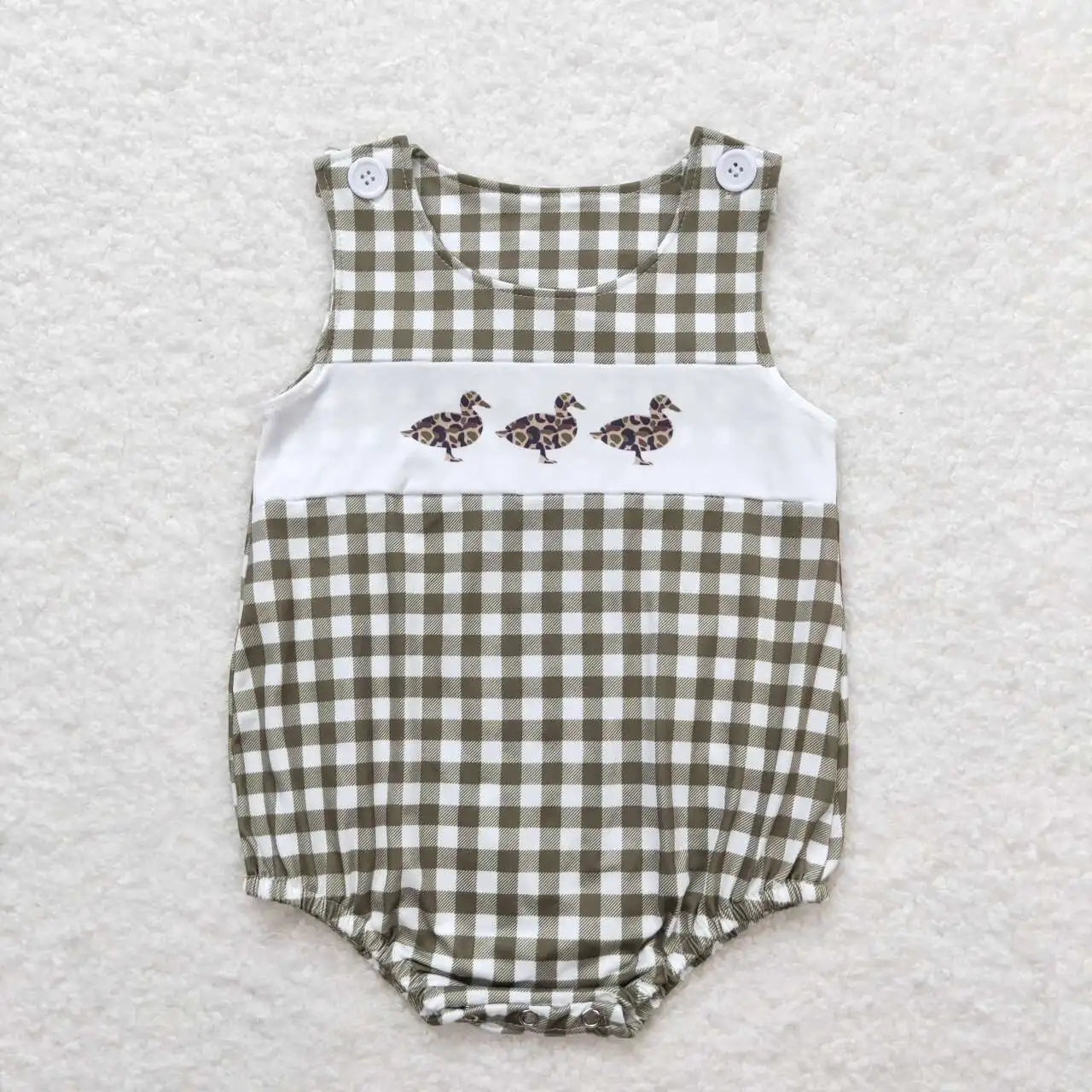 Kinderkleding in vrolijke en trendy kleuren