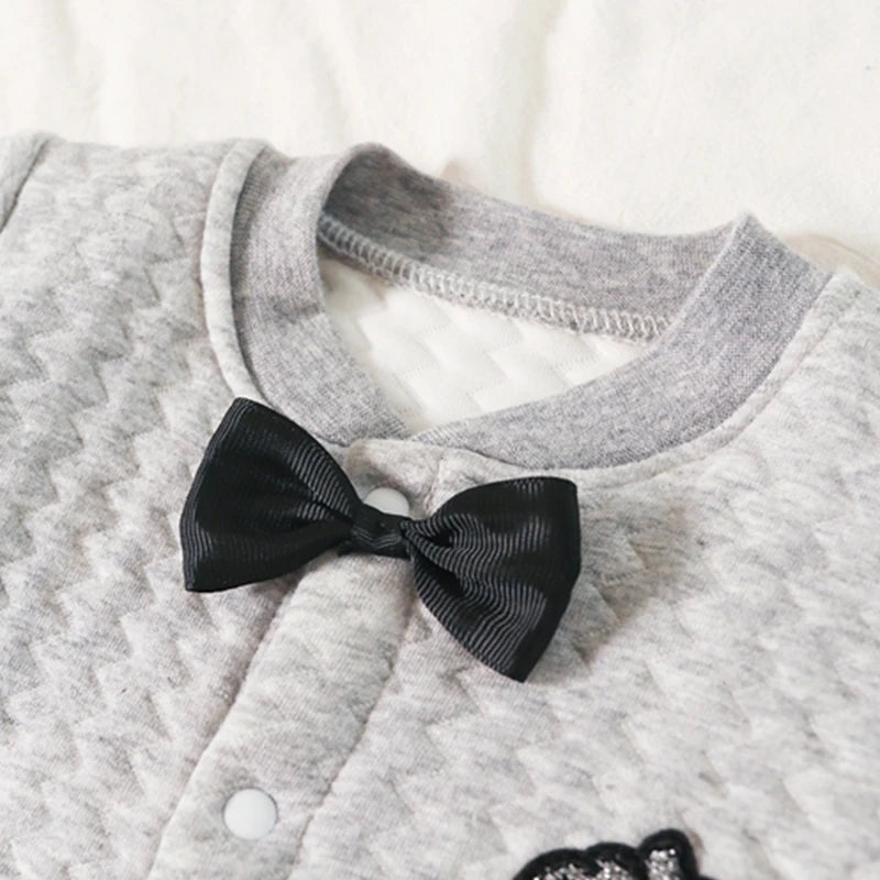 Schattige babykleertjes met speelse details