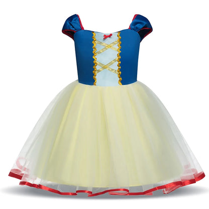 Meisjes kleding in klassieke en trendy designs