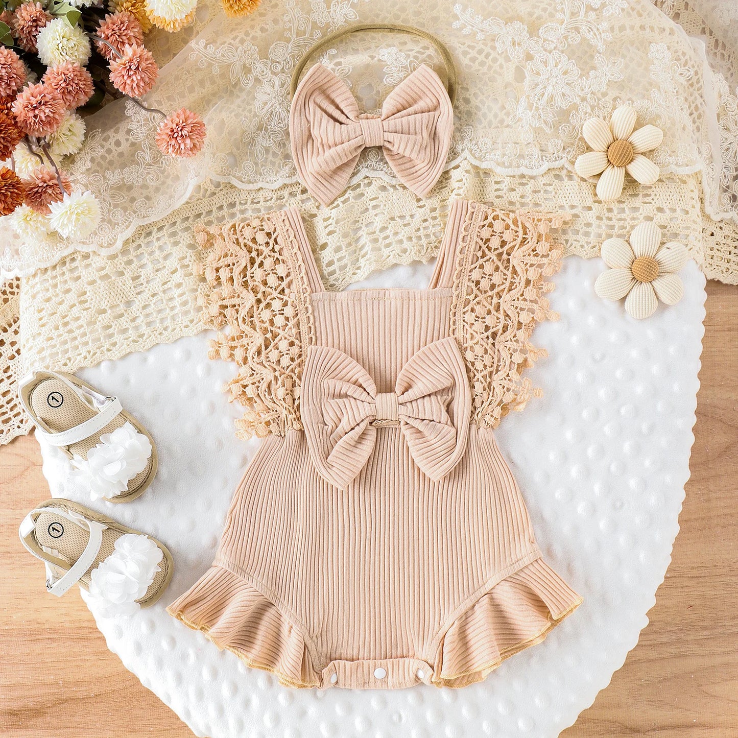 Schattige babykleertjes voor een feestje of speciale gelegenheid