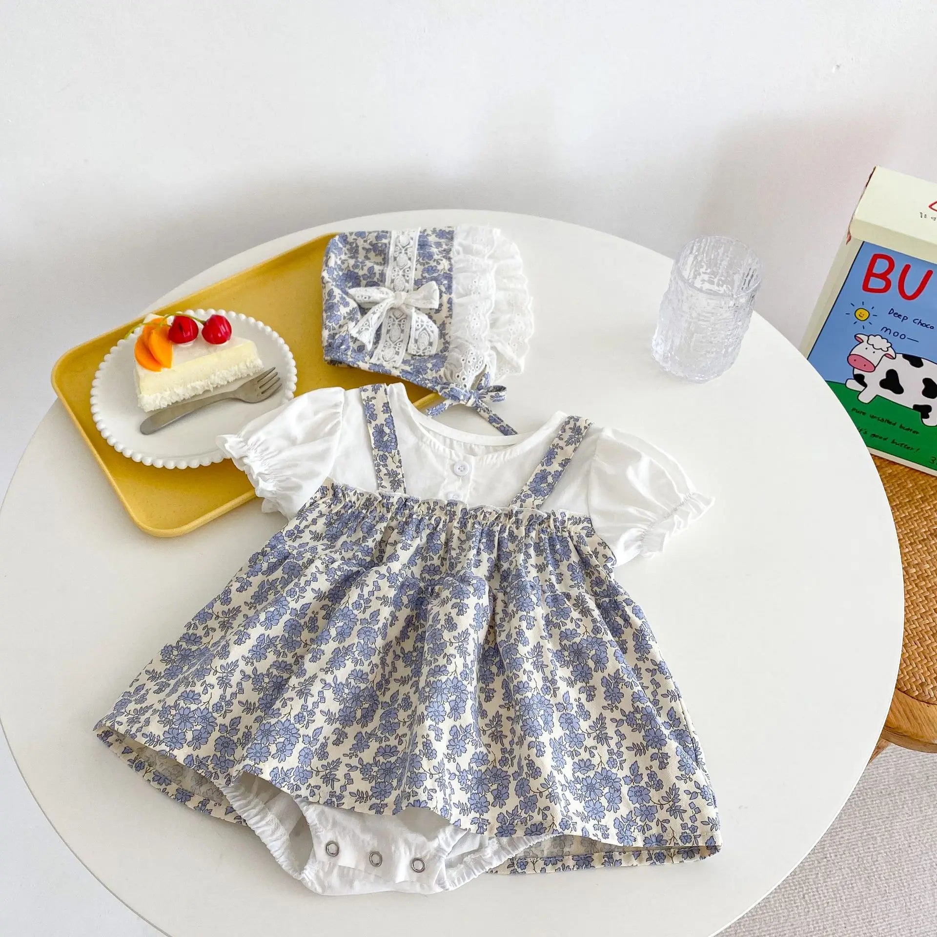 Schattige babykleertjes met schattige details