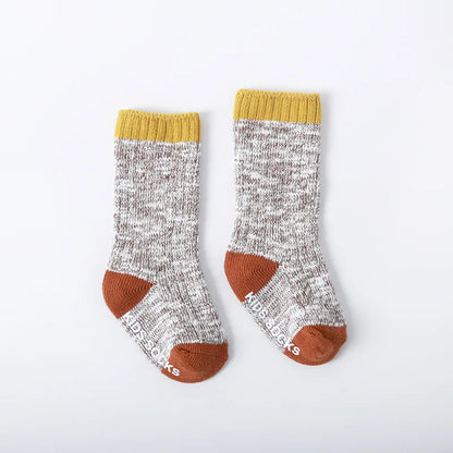 Schattige babykleertjes met schattige details