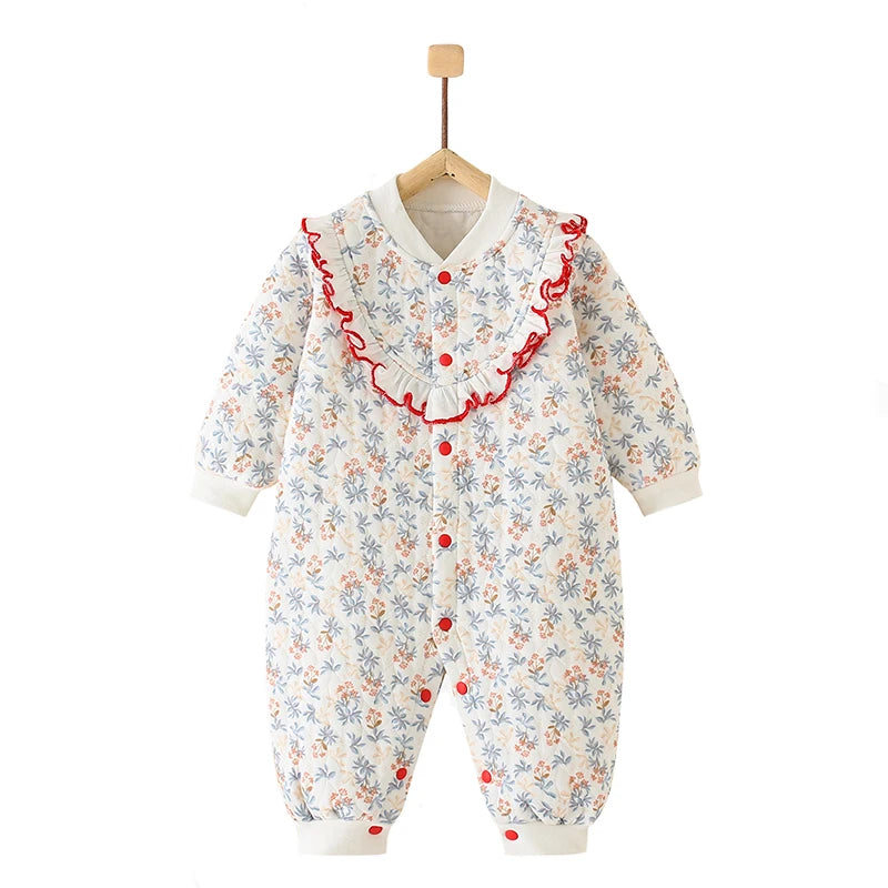 Babykleding meisjes in trendy kleuren en patronen