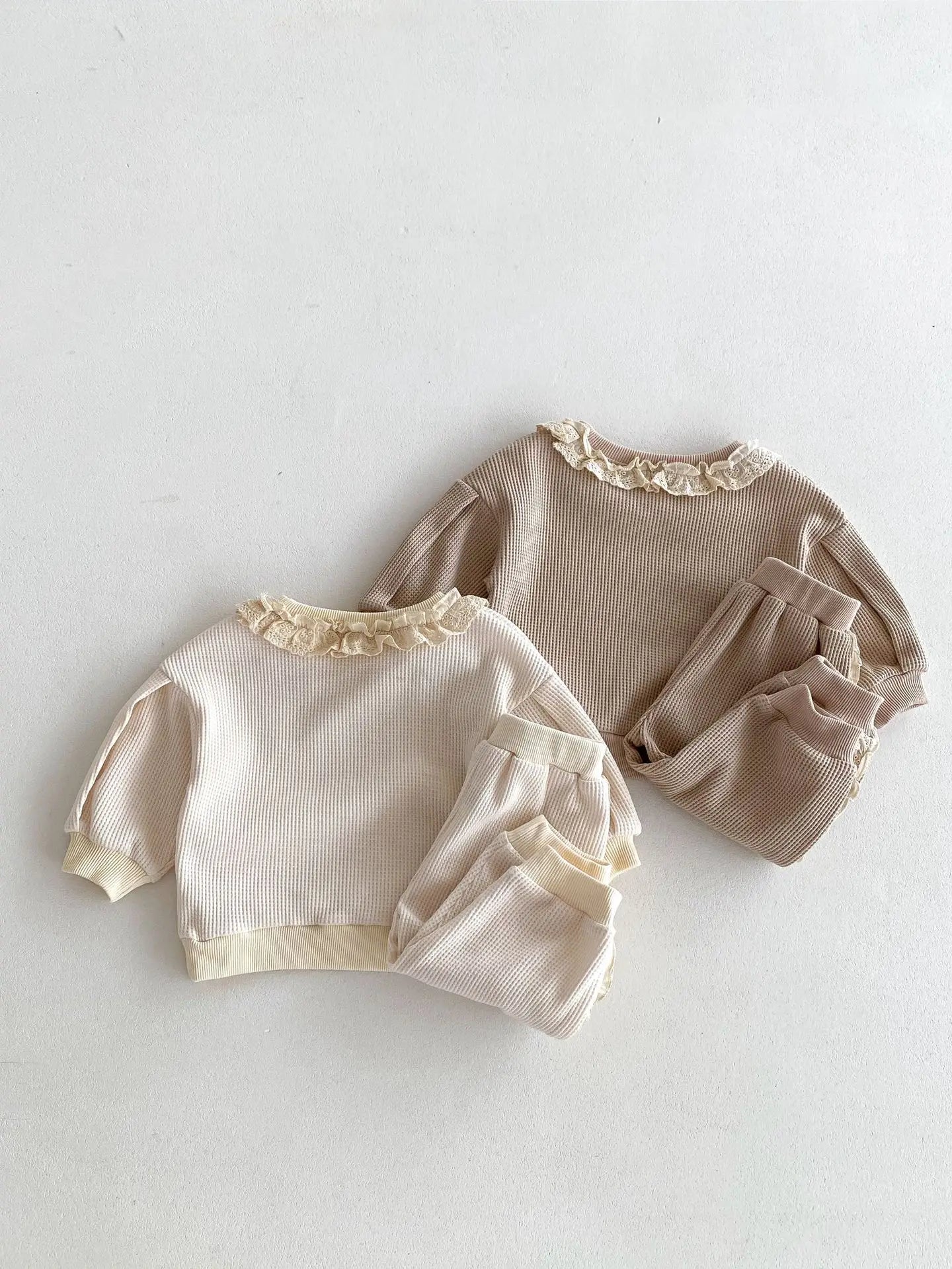 Luchtige zomer baby kleding van ademende stoffen