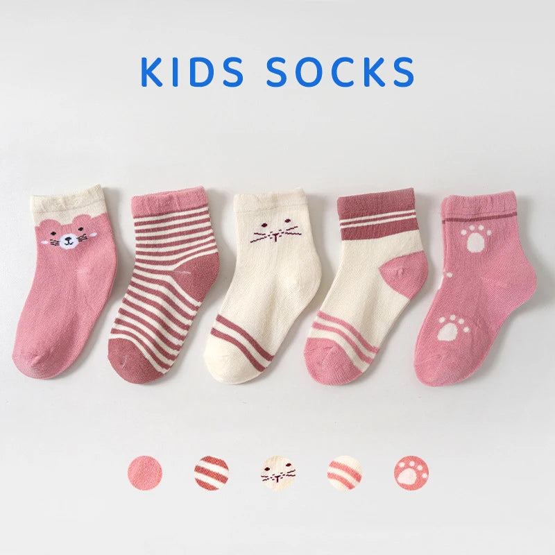 Duurzame babykleding jongen met leuke patronen